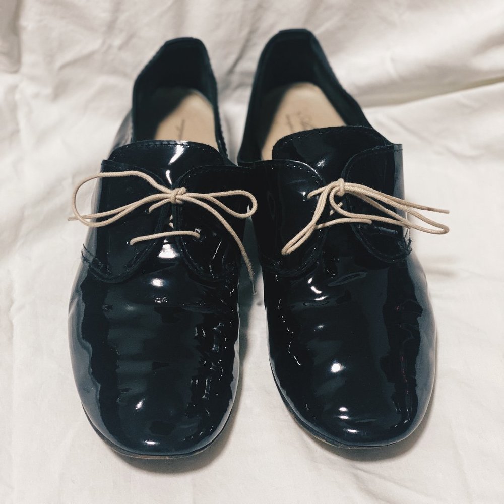 ANNIEL Soft Patent Leather Oxford Lace-Up